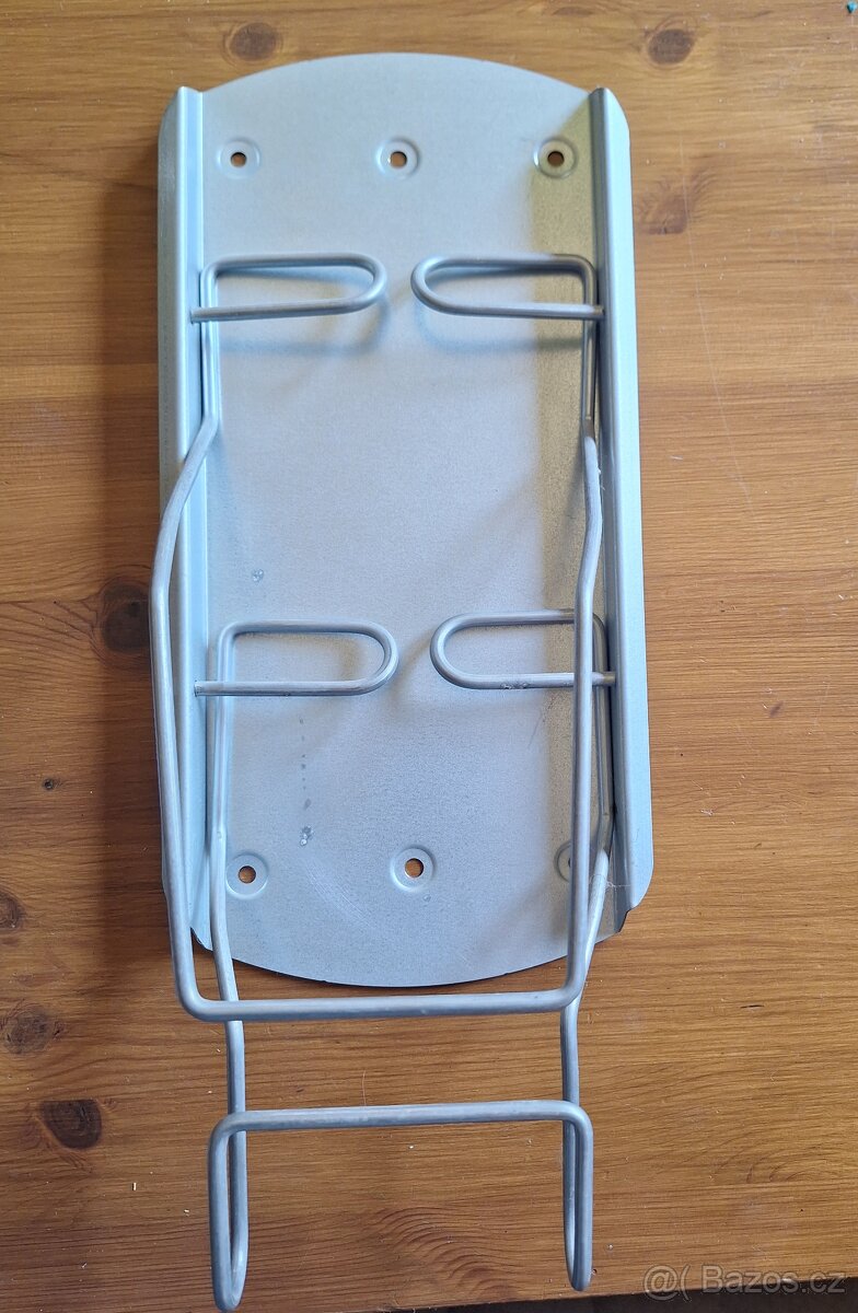 Ikea držák na žehličku nástěnný