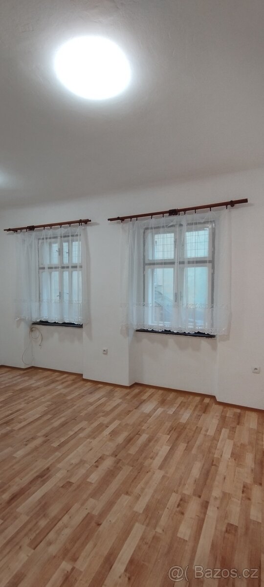Pronajmu byt 2+1 v Jičíně