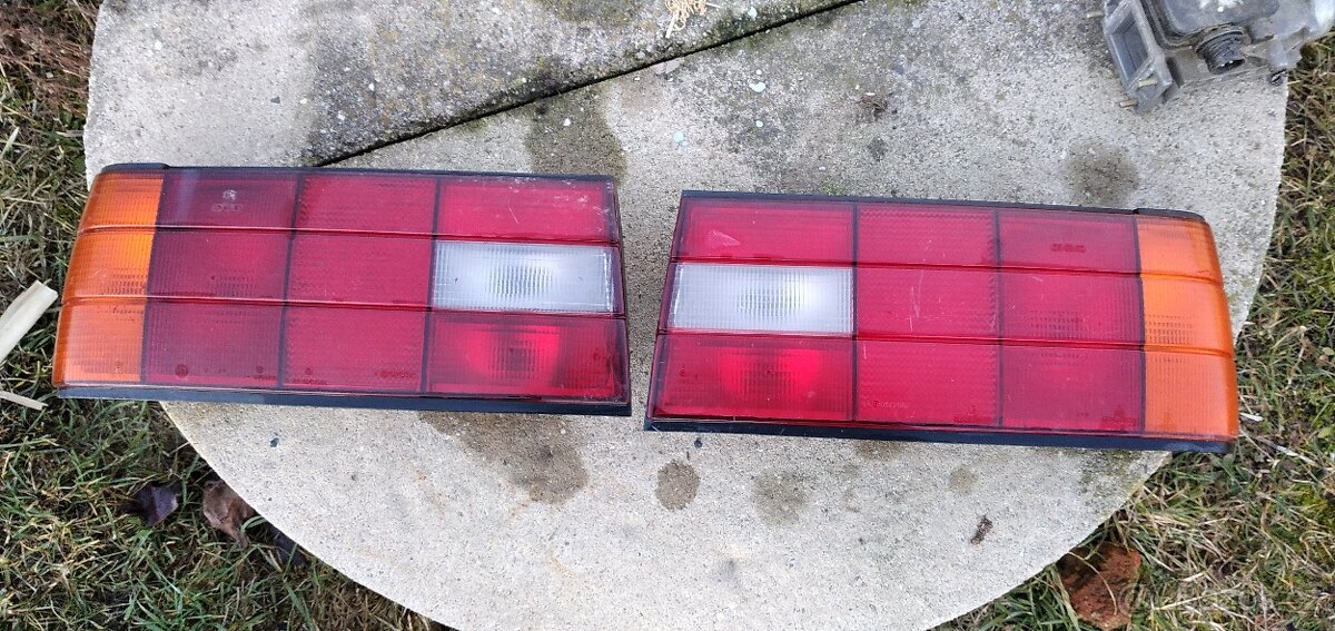 Zadní světla BMW e30