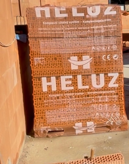 Cihly Heluz 25 UNI broušená