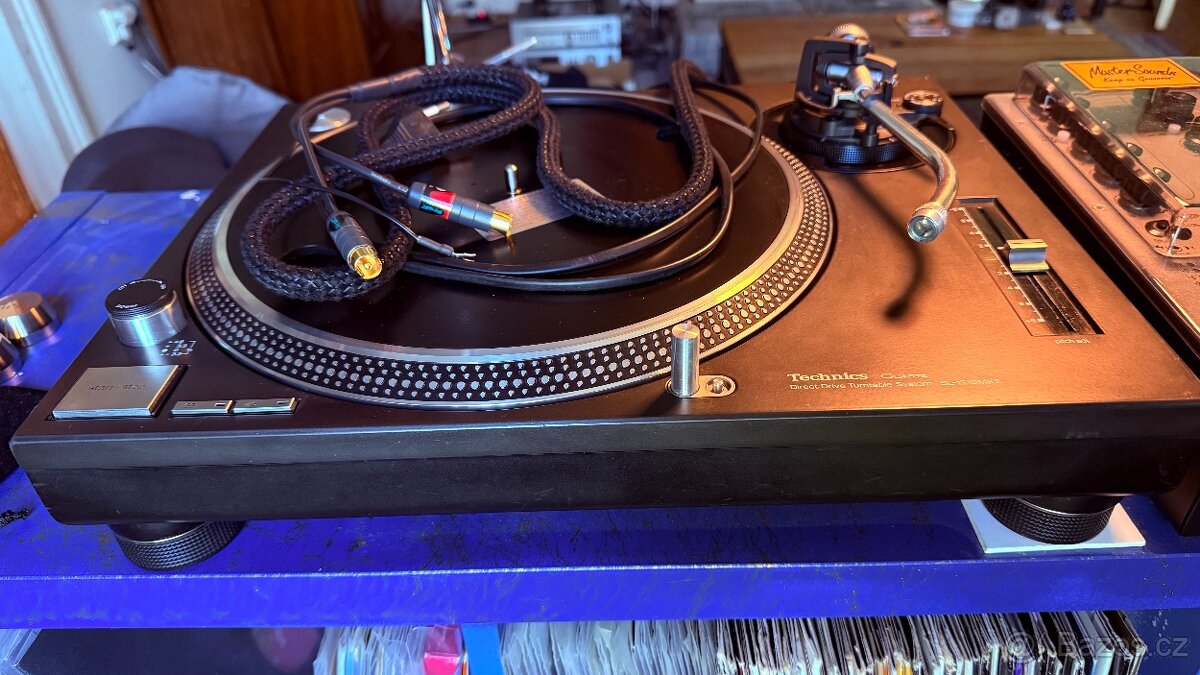 Technics 1210 MK2
