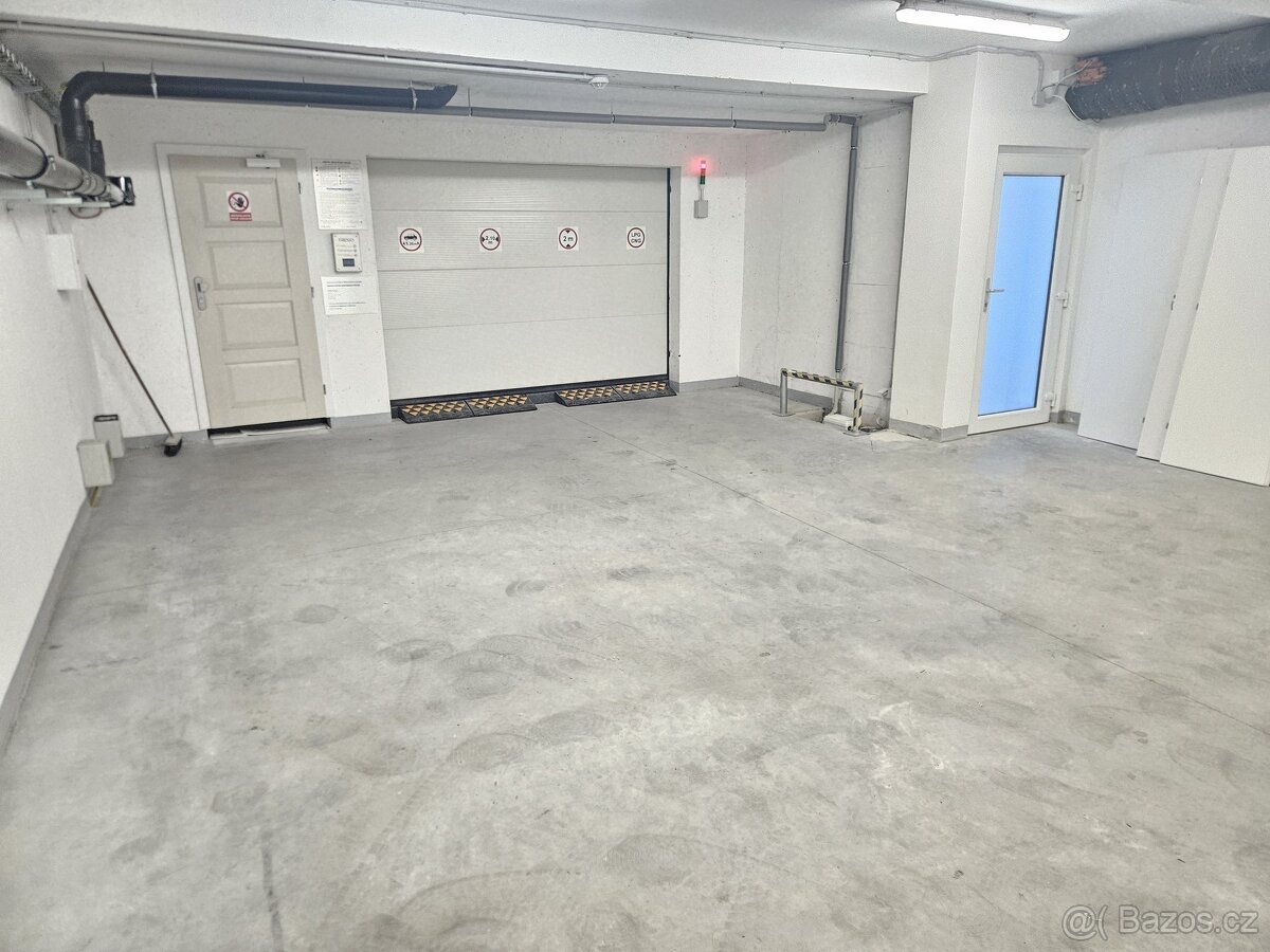 Prodej garážové stání, 15 m2 - Brno - Zábrdovice