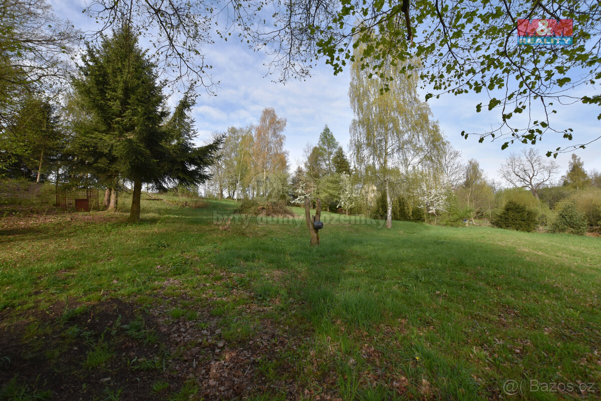 Prodej pozemku k bydlení, 2428 m², Proruby