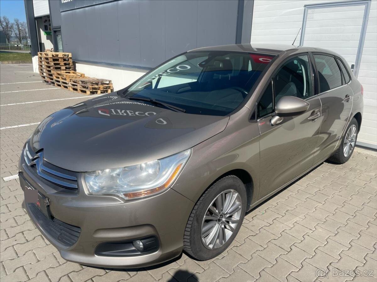 Citroën C4 1,6 VVti CITROËN C4 (2011)