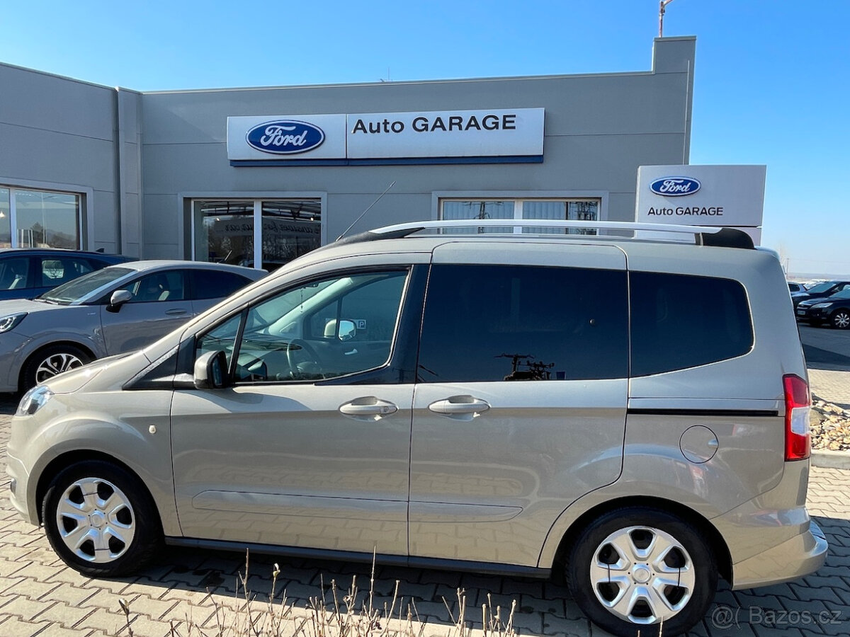 Ford Tourneo Courier 1.0 EcoBoost TITANIUM