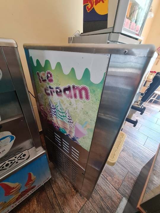 zmrzlinový stroj