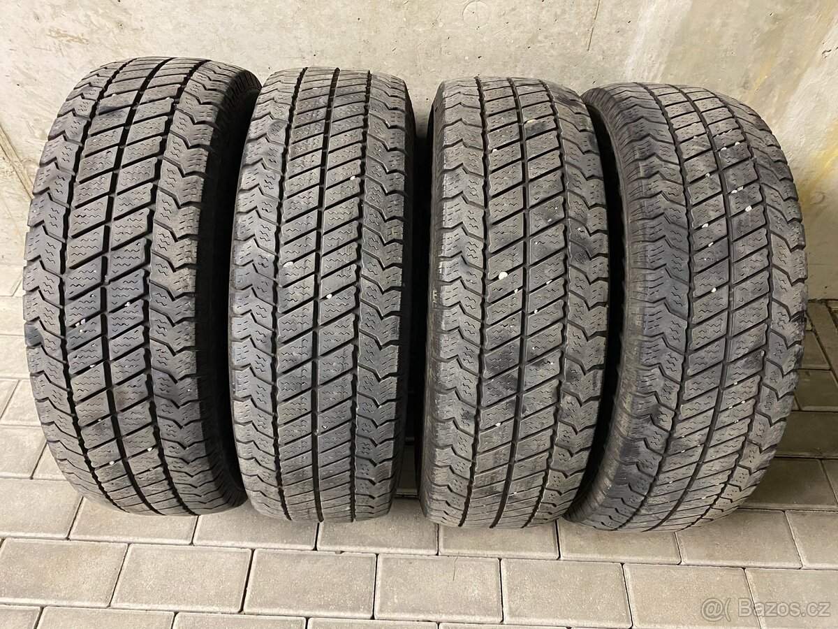 Pneu 195/70 R15C Barum Snovanis 2