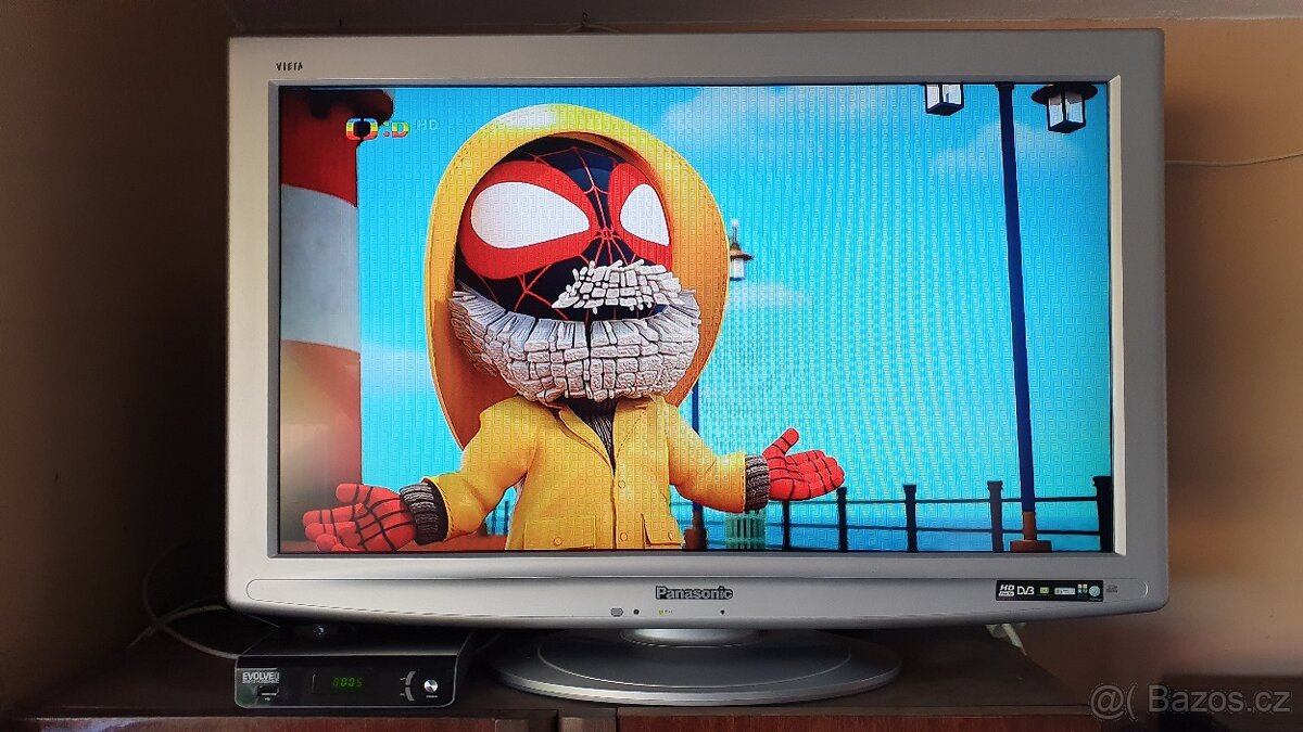 Panasonic LCD + settopbox