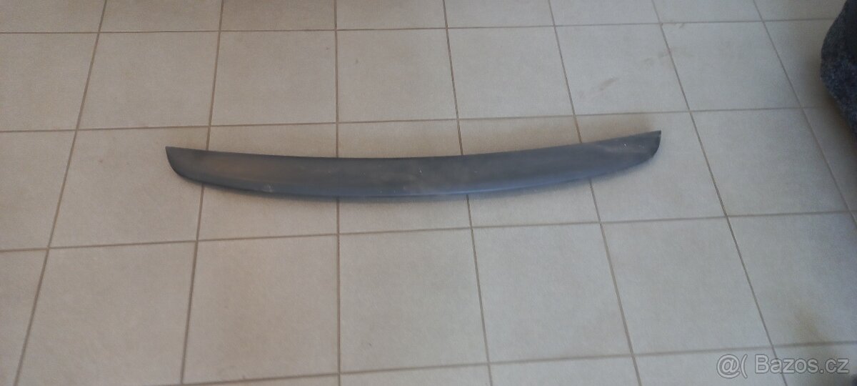 Subaru Legacy 2003-2008 sedan křídlo/spoiler