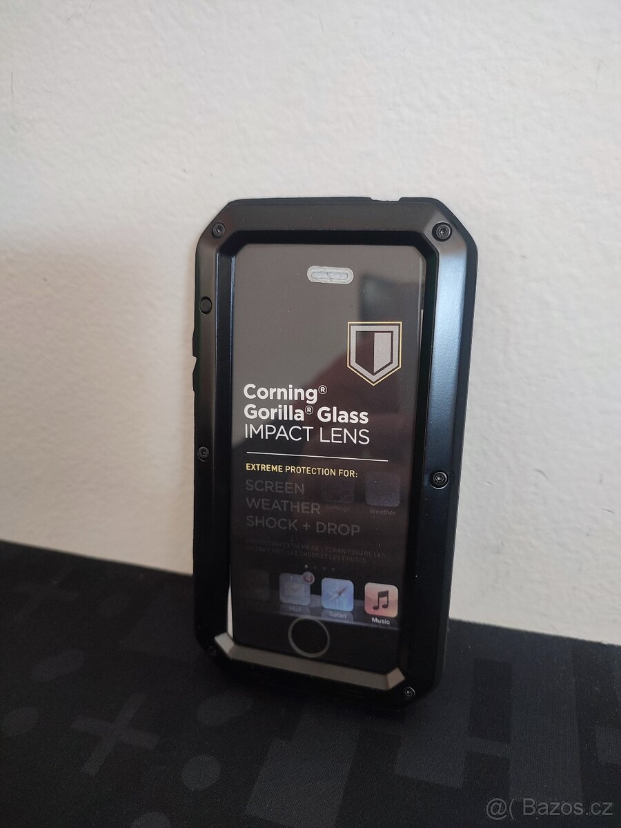 Odolný kryt Gorilla Glass pro iPhone 5/5S/5SE, 6/6s, X