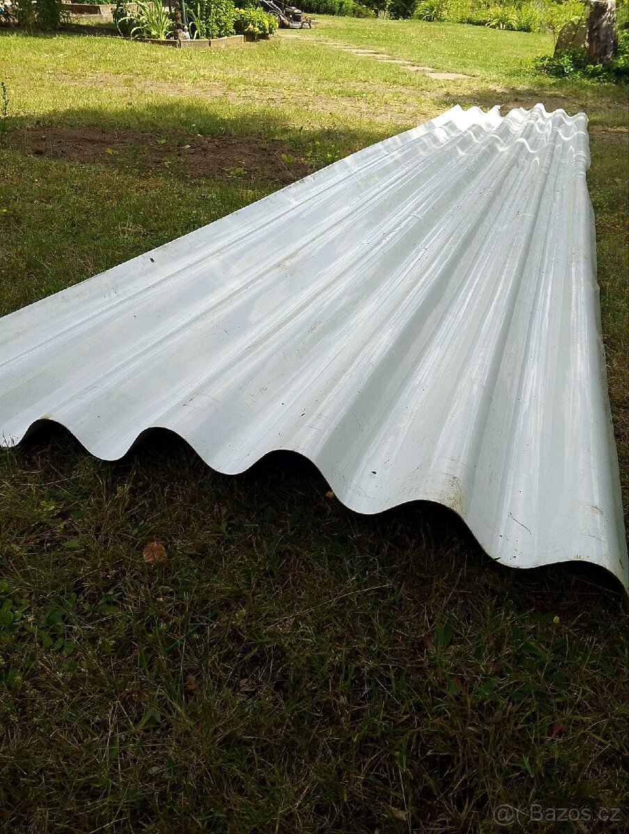 Střešní plastové vlny