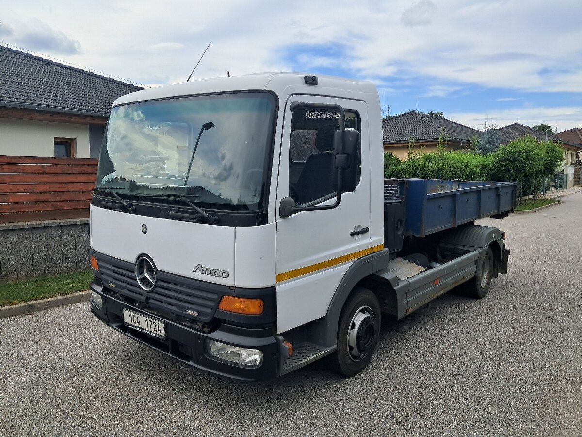 Mercedes Benz Atego hákový nosič kontejnerů