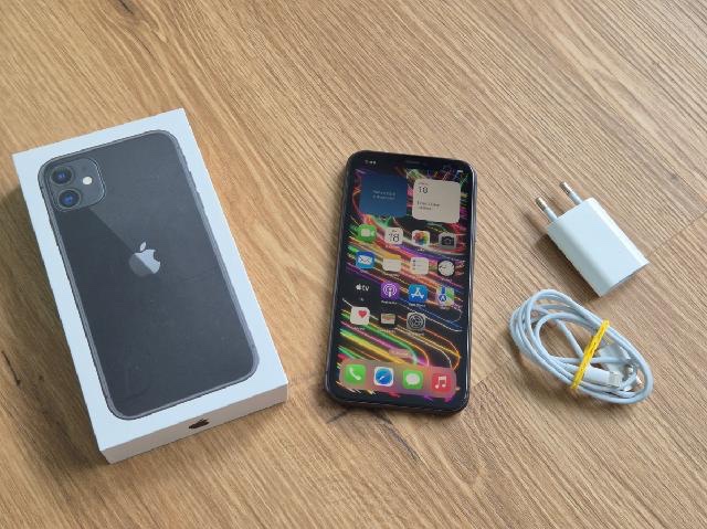 iPhone 11 128gb kapacita baterie 94%