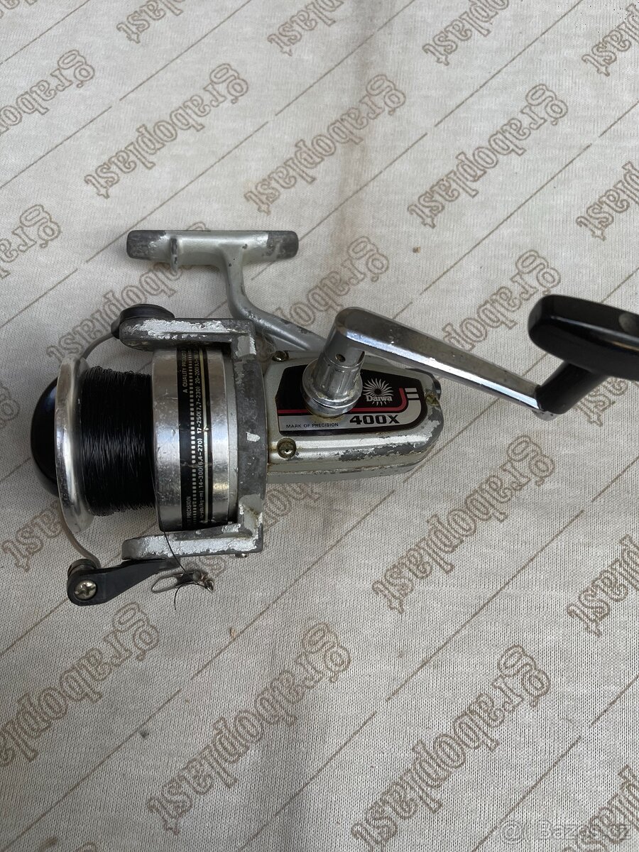 Navijak Daiwa 400X, na opravu