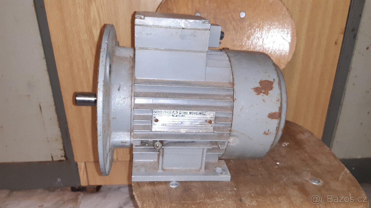 Elektromotor přírubový, 380 V,