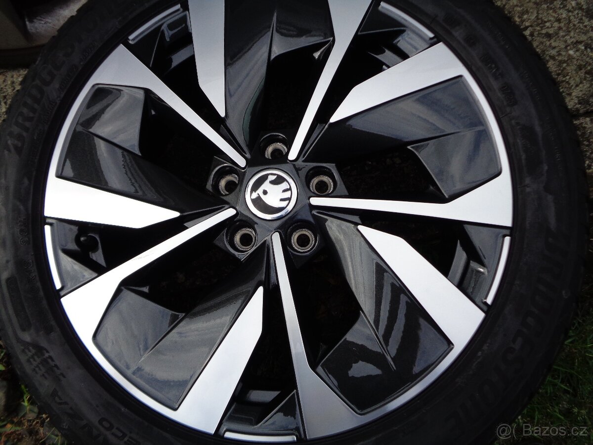 škoda karoq r18 nová alu kola 5x112 černá