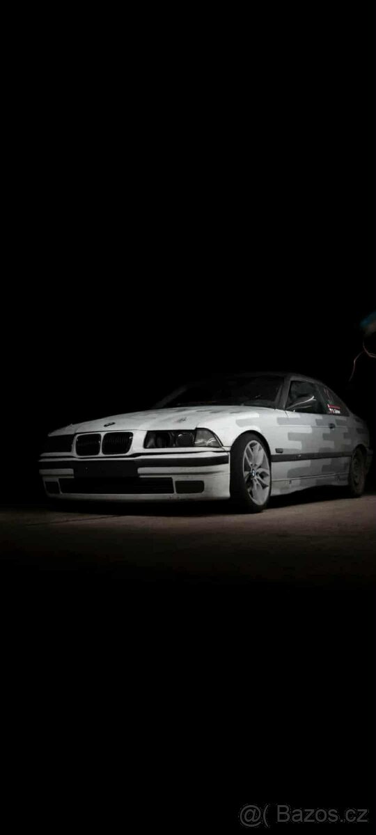 BMW E36 325i Coupe papíry originál M50B25/drift