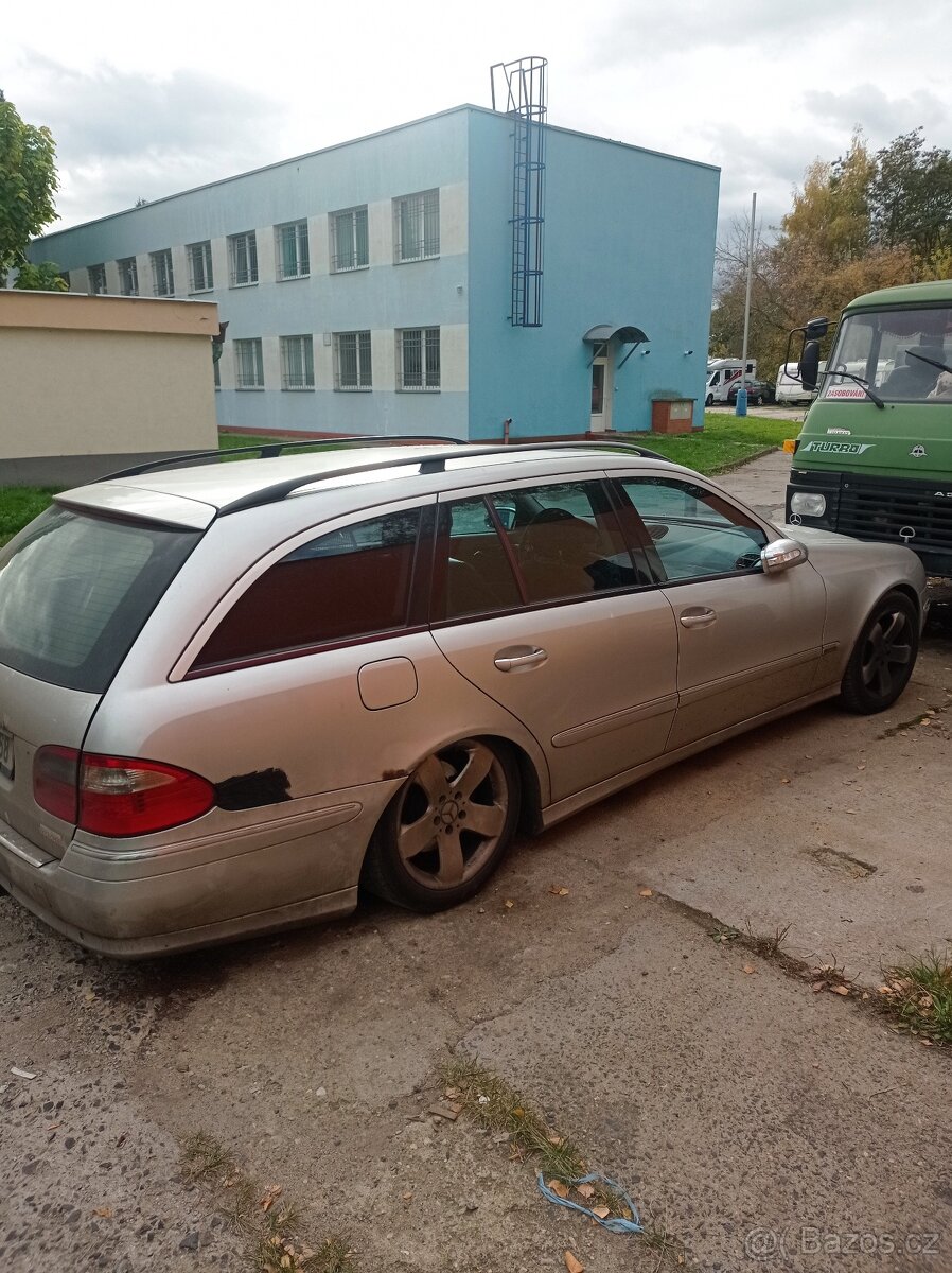Mercedes E320cdi 150kw r.v.2003