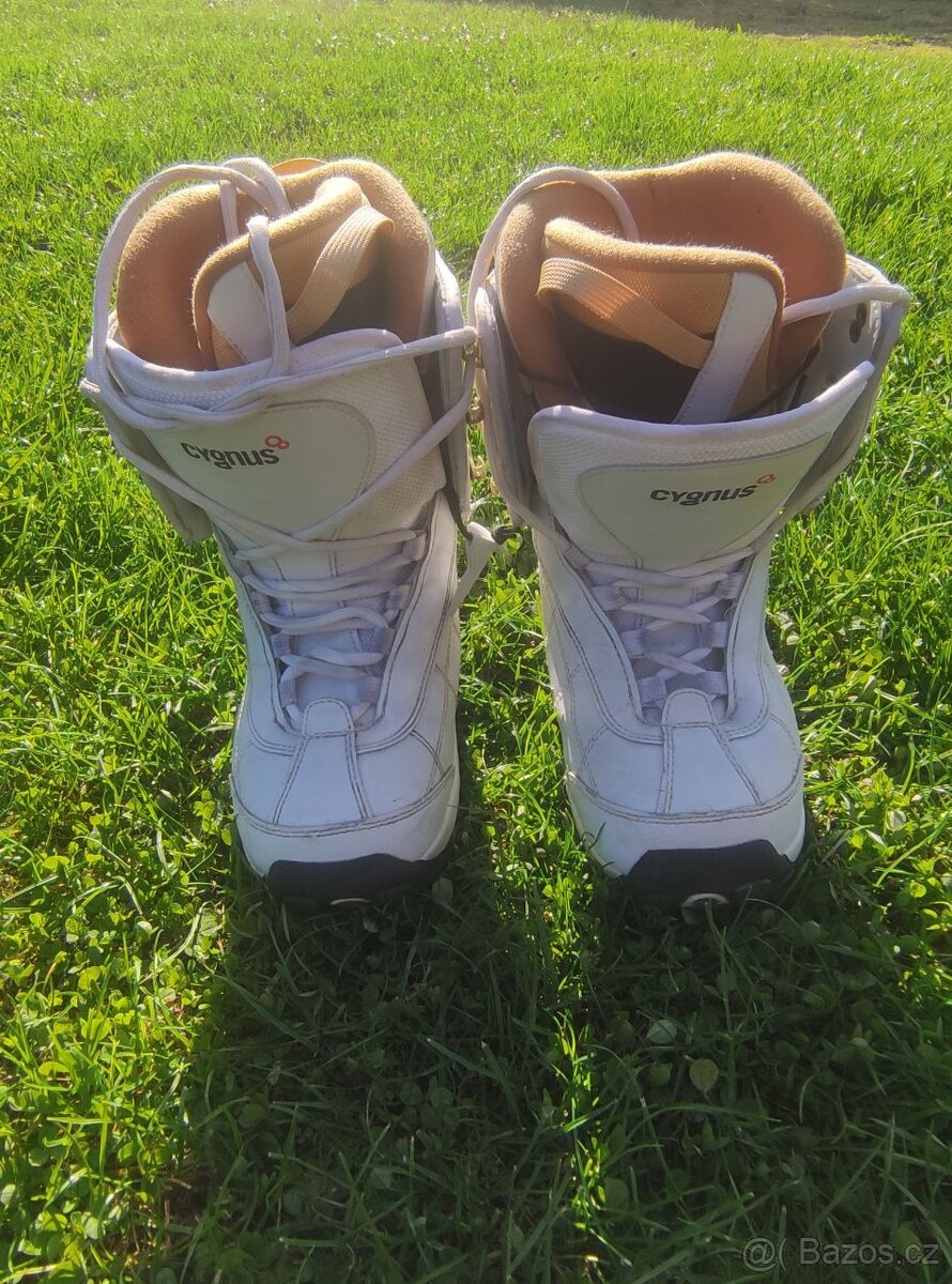 Snowboard boty vel. 35