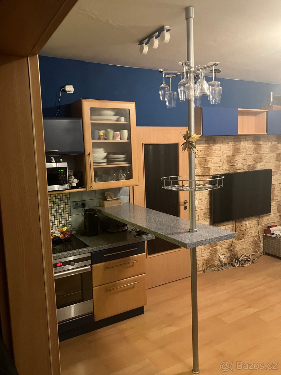 Multifunkcni sloup do kuchnyne