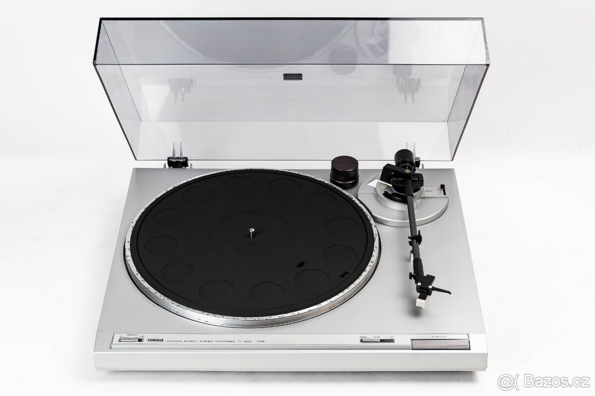 YAMAHA - TECHNICS TT-500 / direct drive, quartz automat