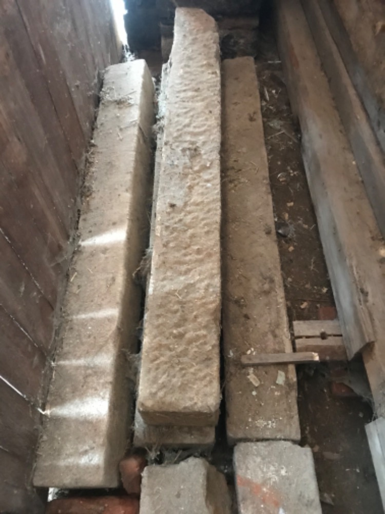 Pískovcové zárubně