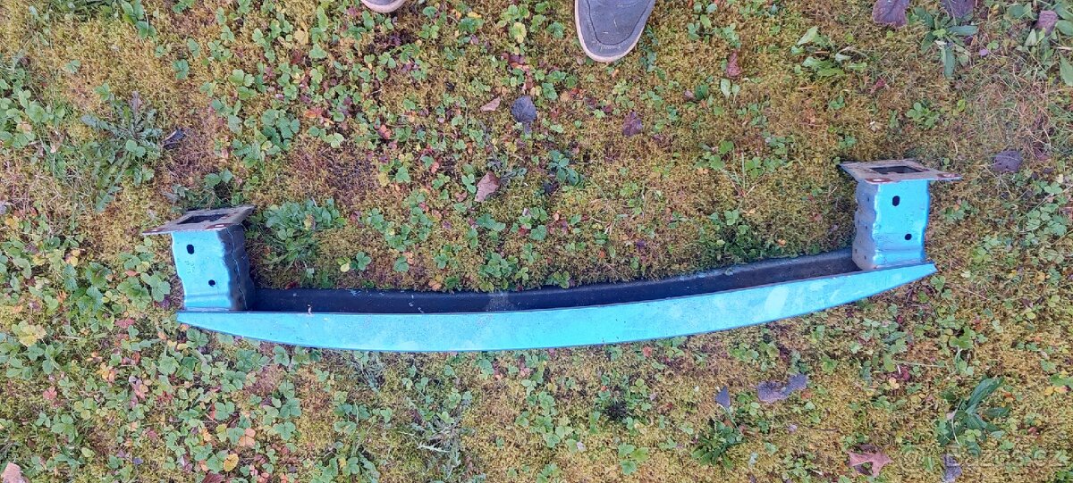 Výztuha zadního nárazníku Octavia 3