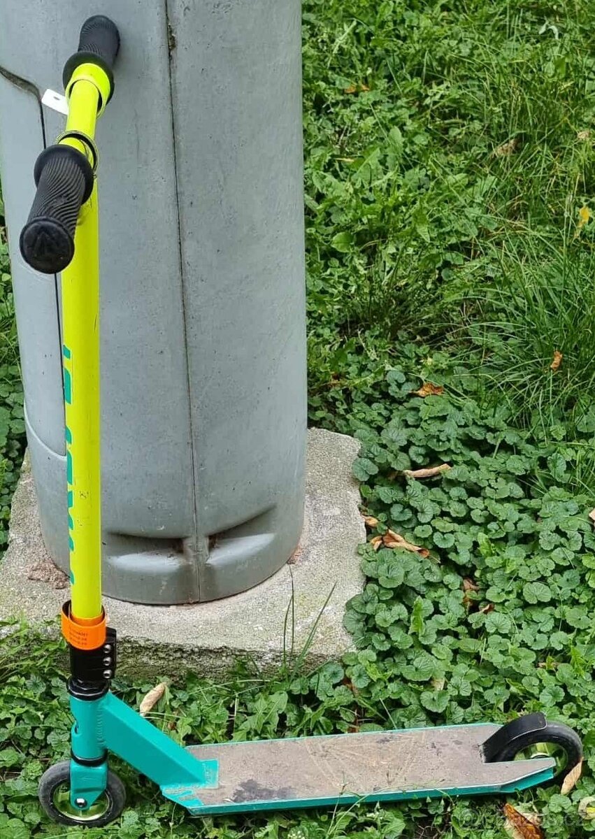 Firefly ST 300 zelená koloběžka