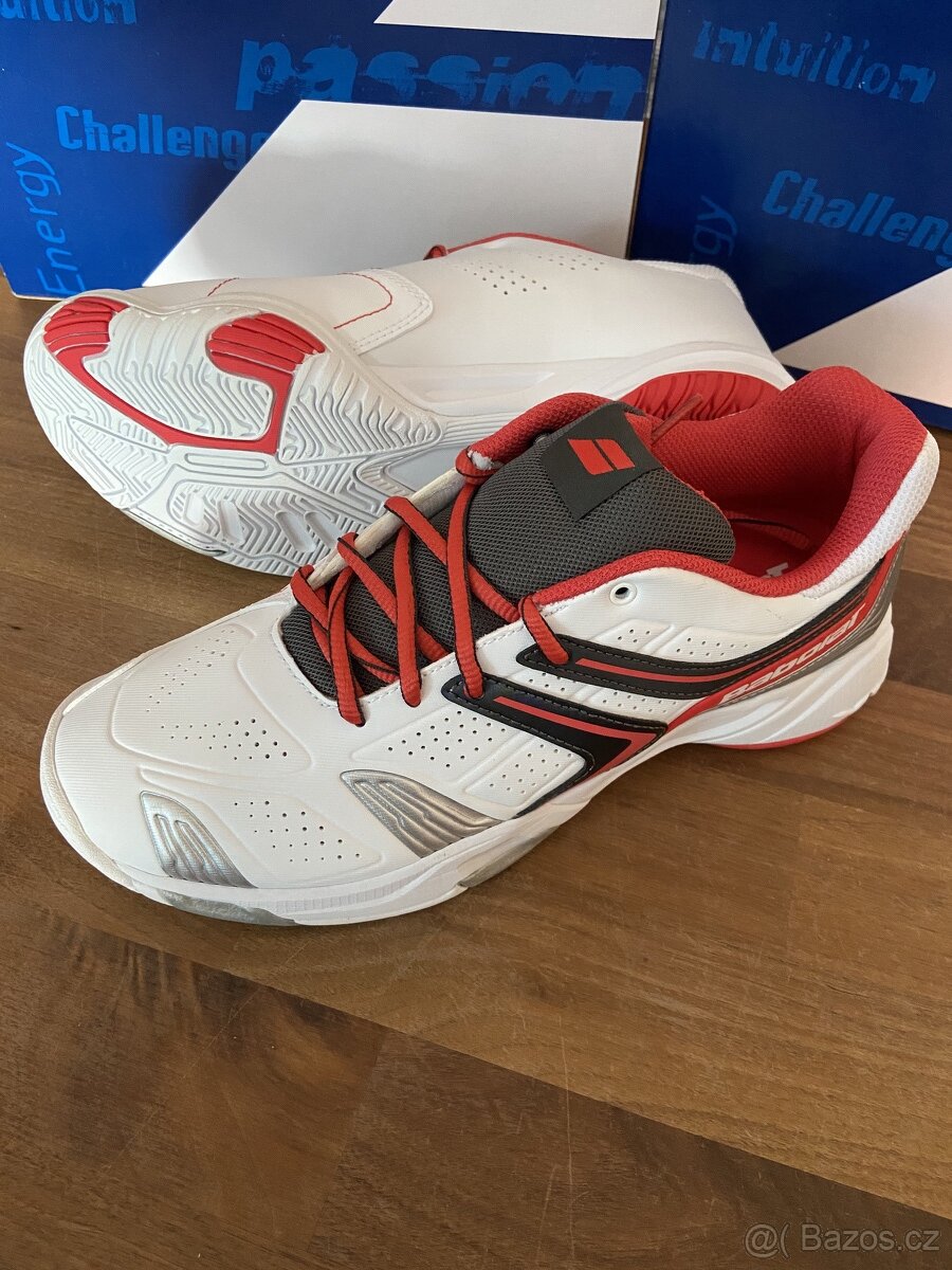 Prodám nové dívčí, dámské tenisové boty Babolat bílo růžové