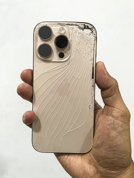 Sháním rozbitý Apple iPhone