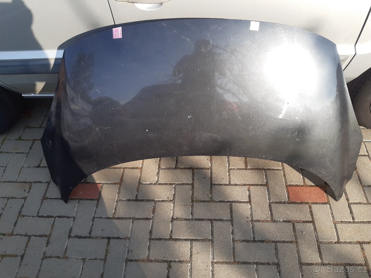 Kapota Renault Scenic 3