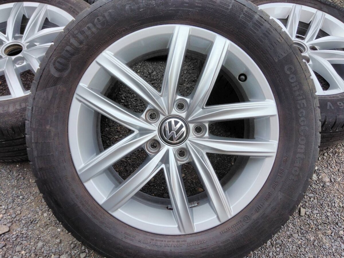 Letní kola Volkswagen Golf 6 7 R16 et46