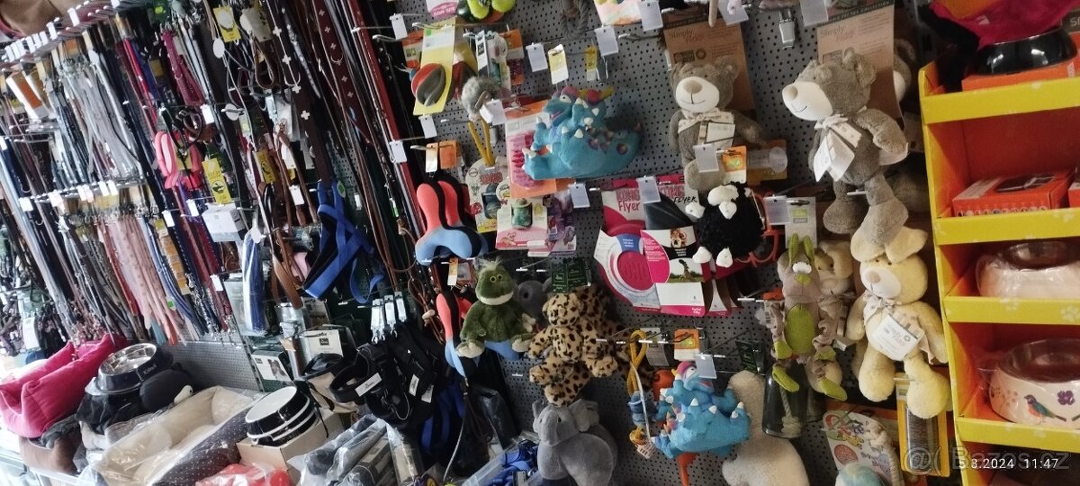 Prodám větší množství obojku pro psy sleva 50 %