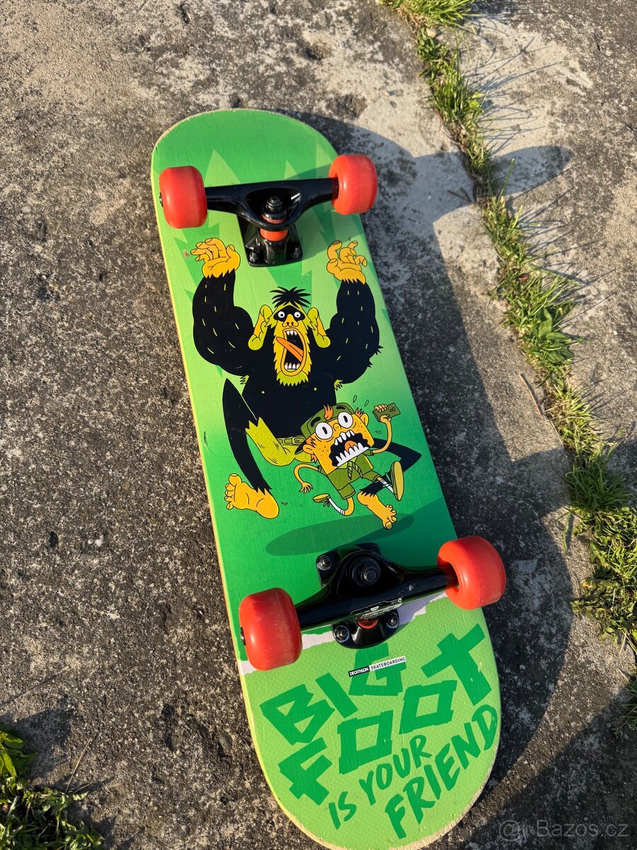 Dětský skateboard Decathlon SK MID 100