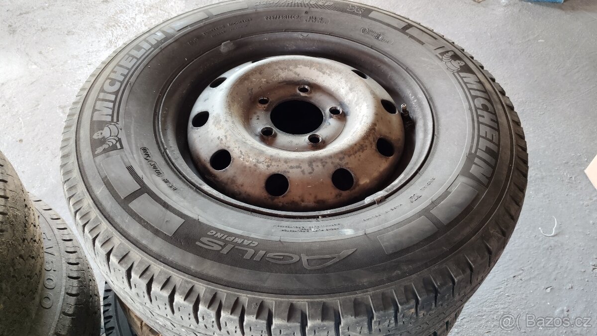Michelin agilis camping 225/75R16C