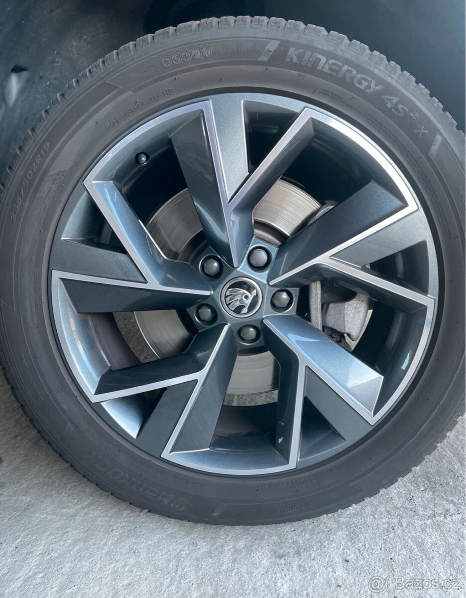 Prodám originální alu kola Škoda Triglav R19