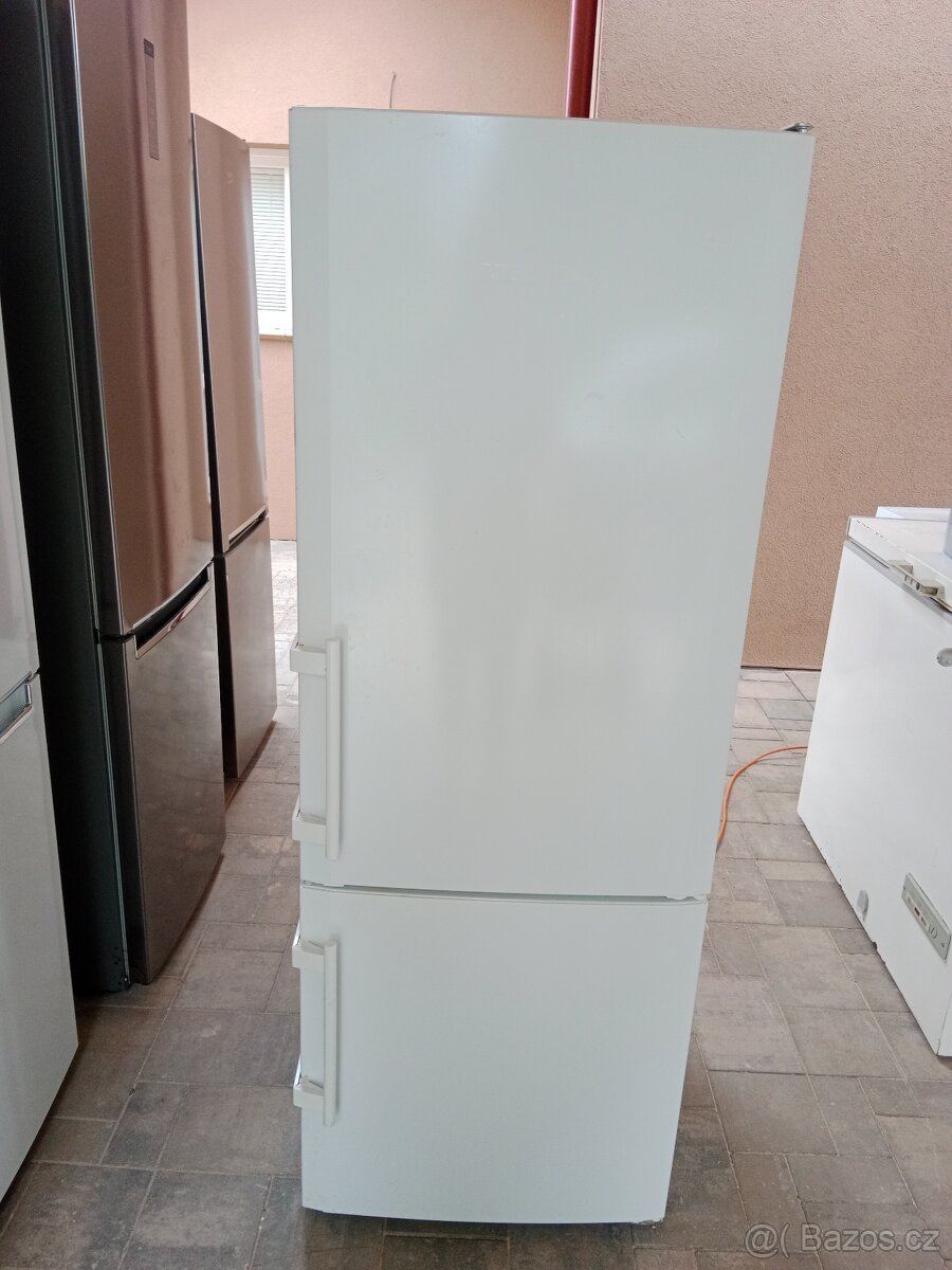 Lednice s mrazakem Liebherr