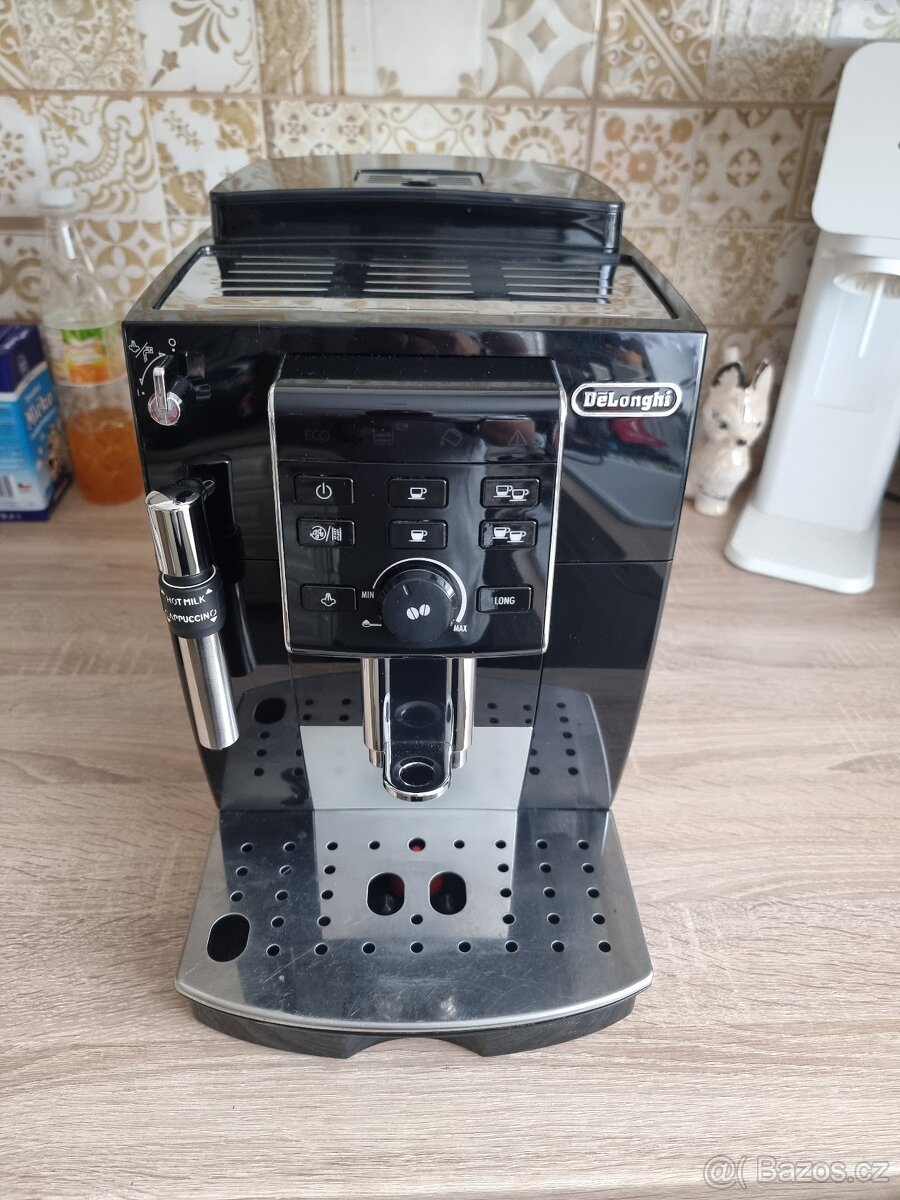 Delonghi kávovar