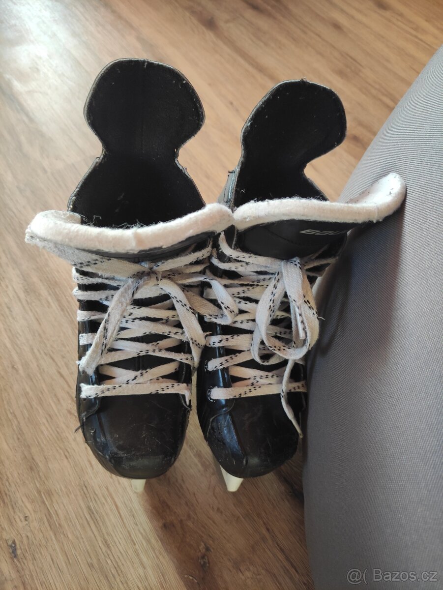 Brusle Bauer Supreme vel. 33,5