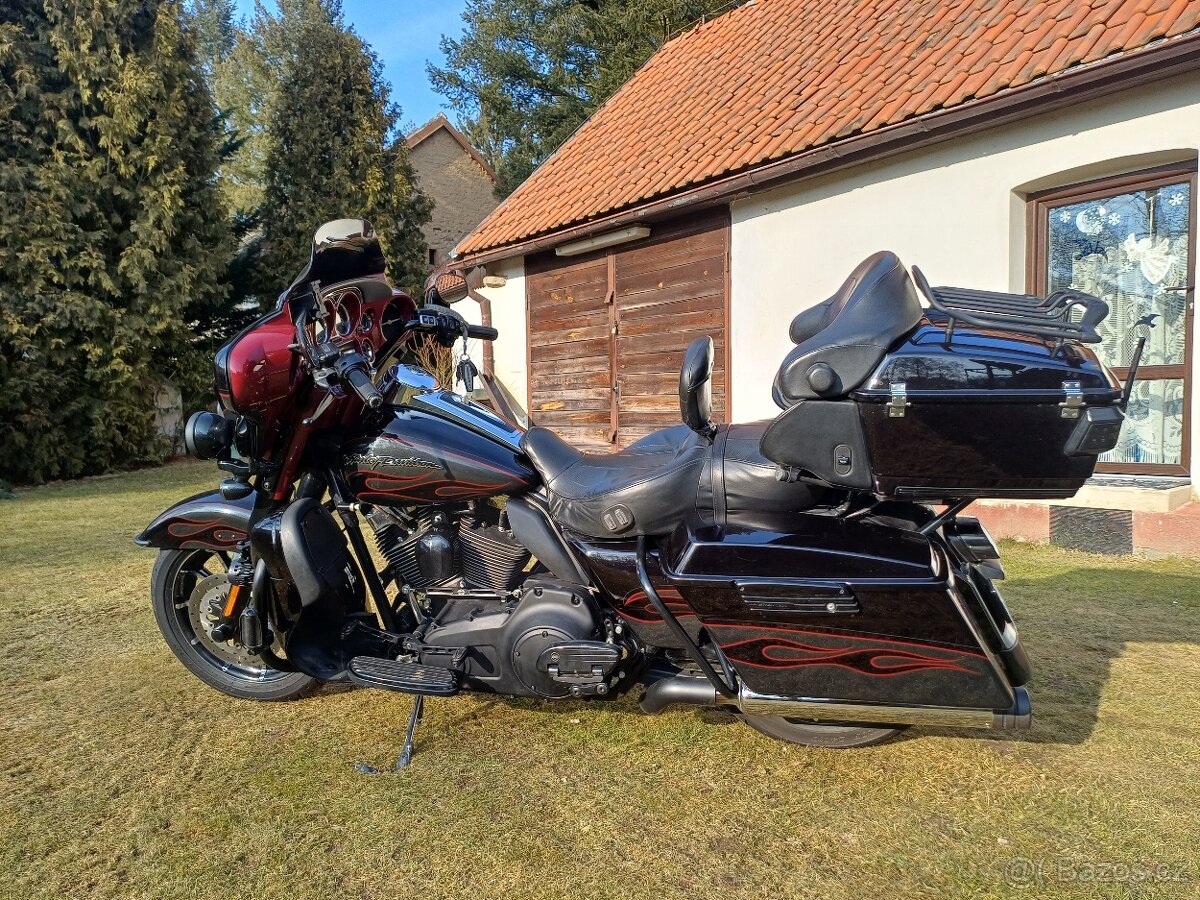 Harley-Davidson Ultra Classic Electra Glide CVO