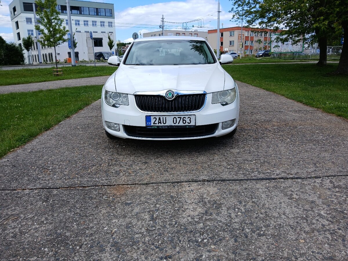 Škoda Superb rok 2012 2.0 TDI 103kw