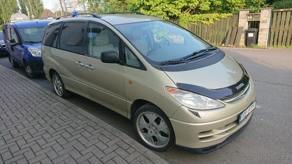Toyota previa 2