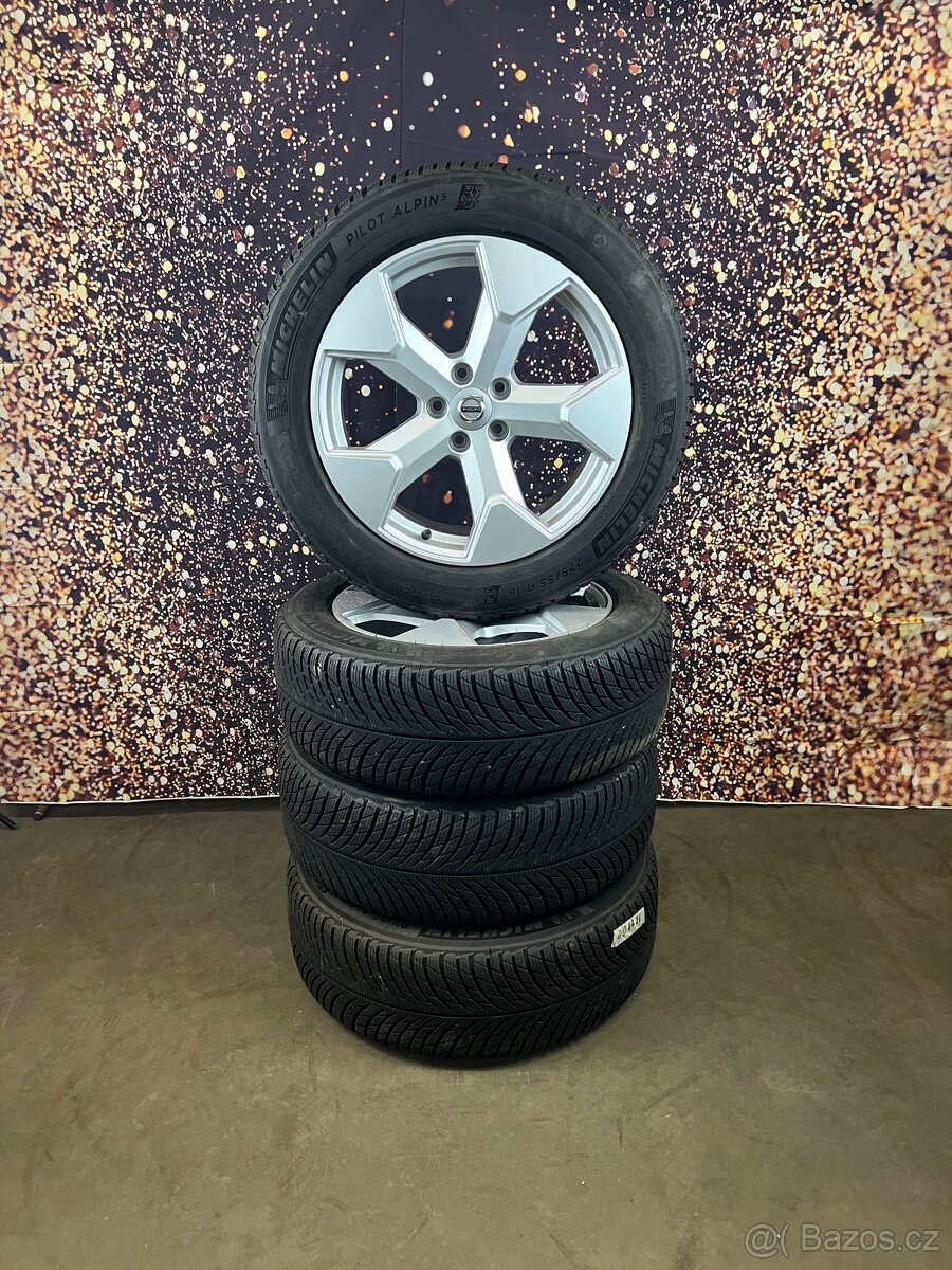 VOLVO EX30 225/55r18