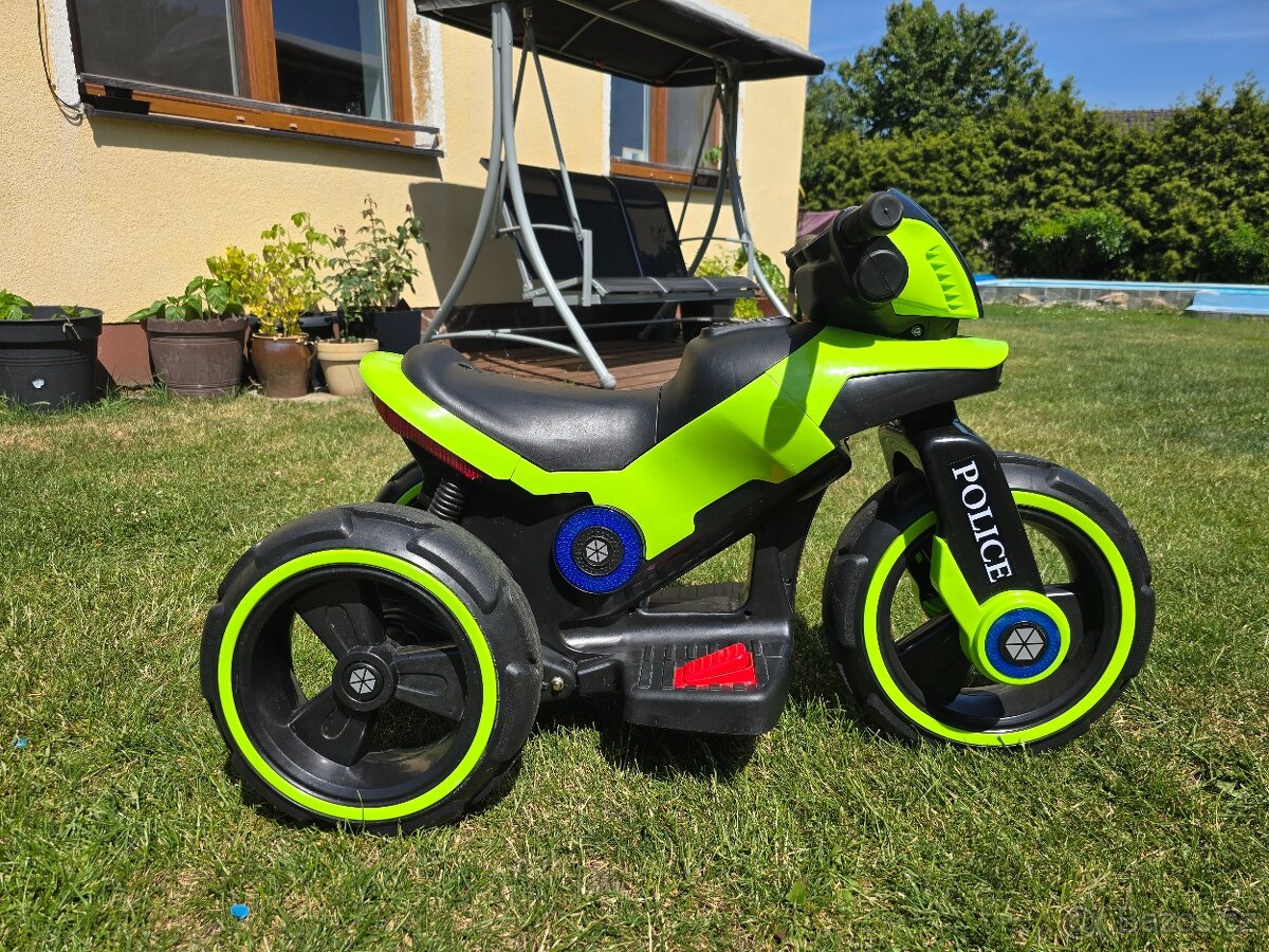 Dětská trojkolka (policejní motorka)