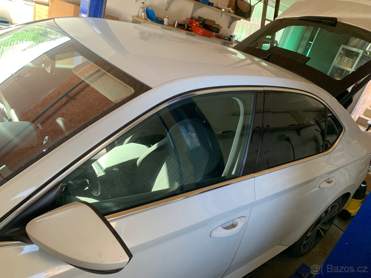 Skoda superb 3facelift - nerezove lišty