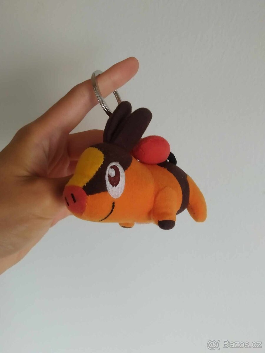 Pokemon přívěšek prasátka Tepig, pokemon plyšák
