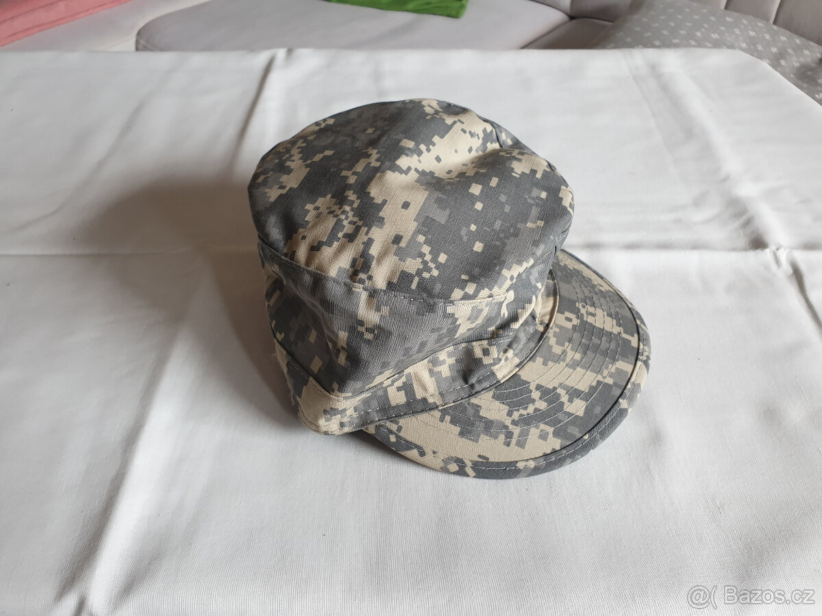 Maskáčová kšiltovka