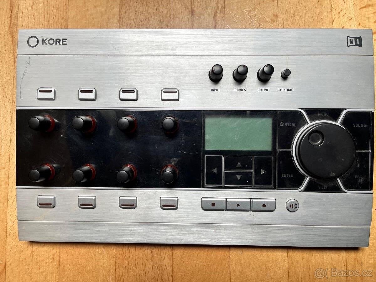 Native Instruments KORE - kontroler a audio interface