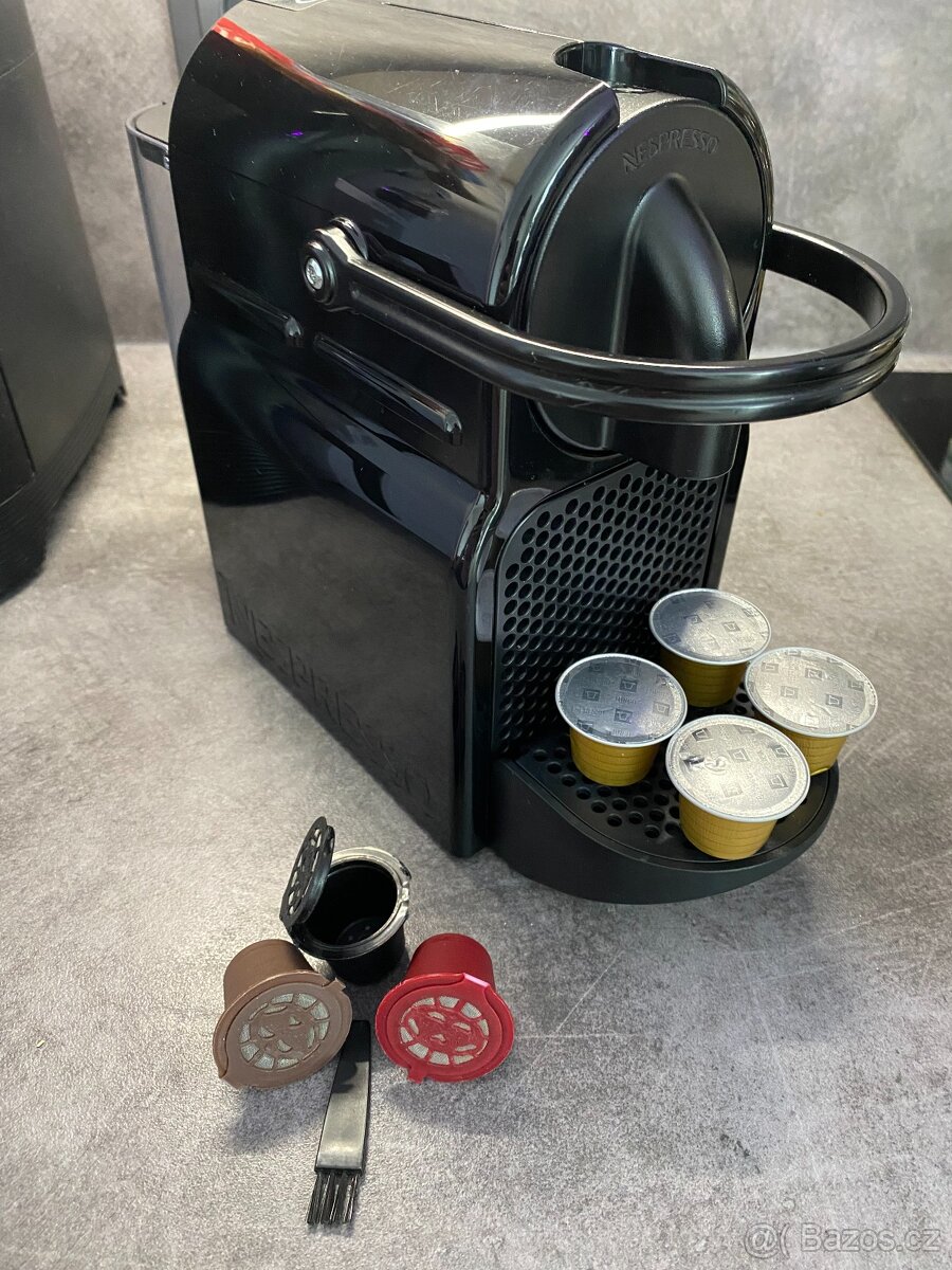 Kávovar Nespresso De'Longhi (EN80.B)
