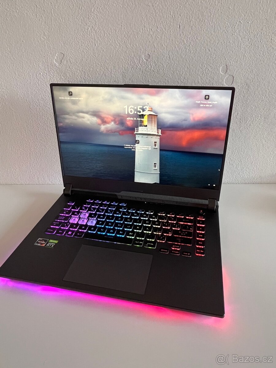 ASUS ROG STRIX G15 s origo krabicí